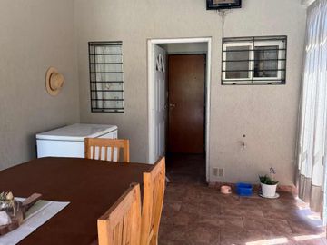 VENTA CASA  PISCINA yparrilla. PAVON (Ruta6yruta8)