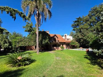 CASA VENTA BARRIO BELLO HORIZONTE TIGRE 4 amb