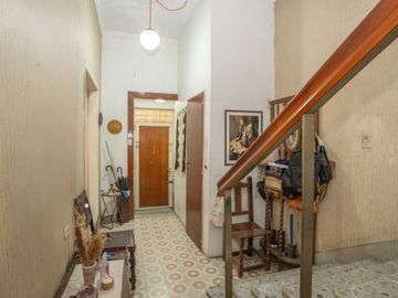 Casa 4 amb c/patio,parrilla y cochera venta Flores