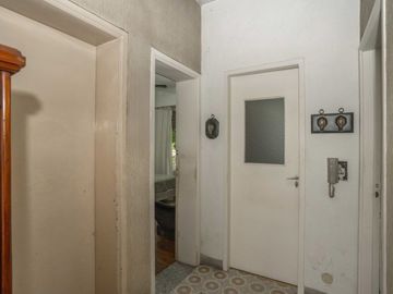 Casa 4 amb c/patio,parrilla y cochera venta Flores
