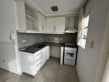 Departamento 2 ambientes venta Caballito cochera