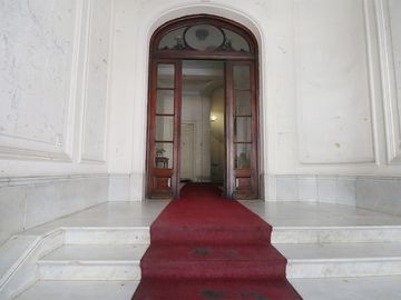 DEPARTAMENTO VENTA 6 AMB CON PATIO APTO CREDITO
