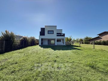 CASA 6AMB VENTA B° SAN PABLO MUDATE YA CON EL 30%