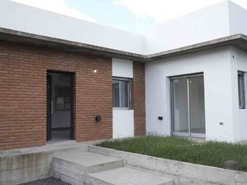 CASA EN ALQUILER EN VILLA ELISA