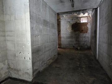 ALQUILER LOCAL 130 M2  SOBRE AVENIDA QULMES CENTRO