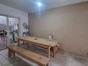 Venta casa 3 dormitorios S. Carril a mts Gral Paz