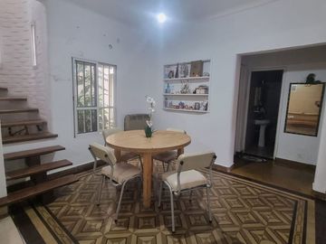 Venta casa 3 dormitorios S. Carril a mts Gral Paz