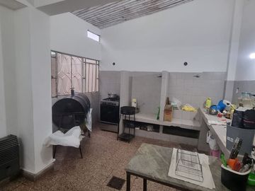 Venta casa 3 dormitorios S. Carril a mts Gral Paz