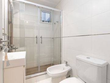 VENTA DEPTO 4 AMB COCHERA Y AMENITIES, FLORES