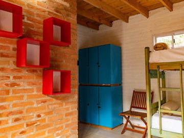 VENTA  HOSTEL 9 habitaciones + departamento