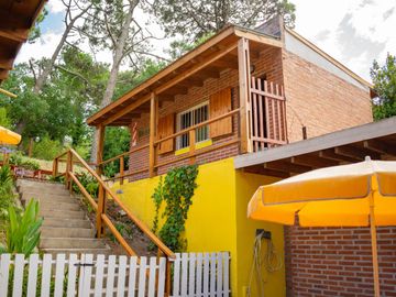 VENTA  HOSTEL 9 habitaciones + departamento