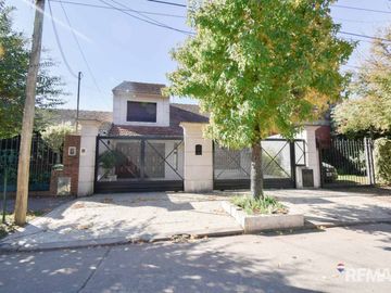 CASA 4 AMBIENTES EN VENTA EN ADROGUE