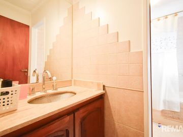 CASA 4 AMBIENTES EN VENTA EN ADROGUE