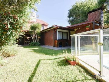 CASA 4 AMBIENTES EN VENTA EN ADROGUE