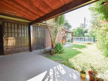 CASA 4 AMBIENTES EN VENTA EN ADROGUE