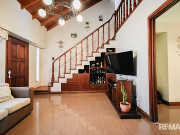 CASA 4 AMBIENTES EN VENTA EN ADROGUE