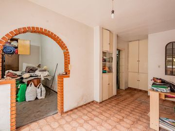 Venta PH Tipo Casa con Local y Garaje