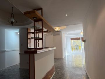 VENTA DEPTO. 3 AMBTES.C/COCHERA Y BAULERA-LANUSITA