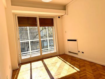VENTA DEPTO. 3 AMBTES.C/COCHERA Y BAULERA-LANUSITA