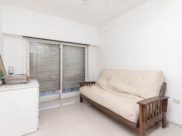 VENTA GALPÓN CON PH 4 AMB Y QUINCHO PLANTA ALTA