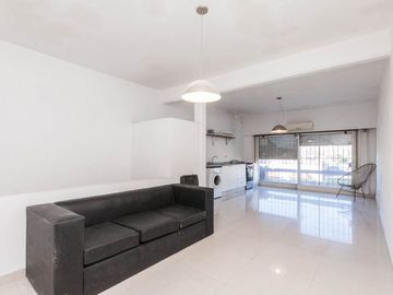 VENTA GALPÓN CON PH 4 AMB Y QUINCHO PLANTA ALTA