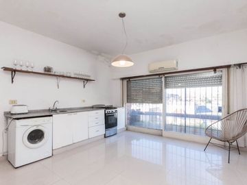 VENTA GALPÓN CON PH 4 AMB Y QUINCHO PLANTA ALTA