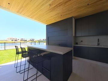 ALQUILER CASA AL LAGO BARRIO COSTAS PUERTOS
