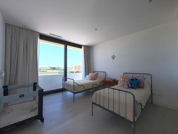 ALQUILER CASA AL LAGO BARRIO COSTAS PUERTOS