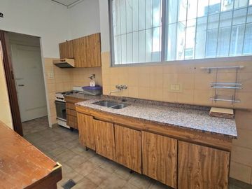Depto 3 ambientes en venta en Palermo muy luminoso