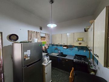 VENTA DE DOS CASAS EN VILLA ADELINA  LOTE 237 M2
