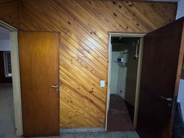 VENTA CASA EN PH  CON COCHERA EN MORON