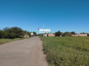 VENTA TERRENOS  EN FONTANA SOBRE PAVIMENTO