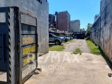 Local Comercial con terreno en Venta Macrocentro
