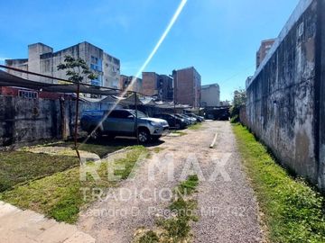 Local Comercial con terreno en Venta Macrocentro