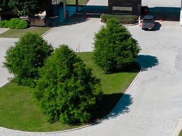 TERRENO EN VENTA BARRIO SAINT JOSEPH LONGCHAMPS