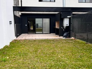 DUPLEX a ESTRENAR en Punta Chica 2/3 dormitorios