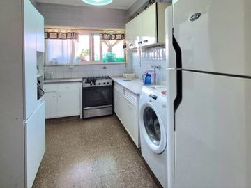 Depto 2 ambientes en Chacarita con balcón corrido