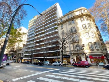 VENTA DPTO 6 AMB C/ COCHERA APTO PROF ALTO PALERMO