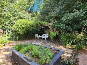 Casa venta 7 amb. Parque y pileta M.Alberti, Pilar