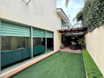 Bugambilias dentro de Condominio Santa Fe, casa en venta