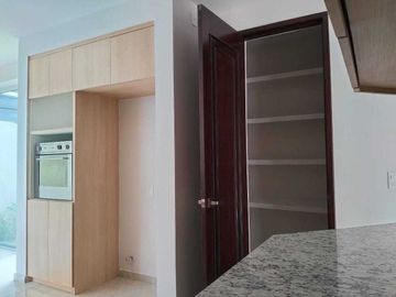 Casa en venta en Jardín Real Coto 11