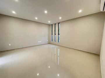 Paraisos del Tesoro Casa con hermosa vista en venta