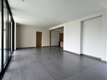 CASA EN VENTA EN JOCKEY RESIDENCIAL