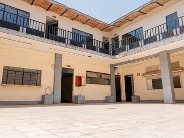 Edificio en venta frente a la rotonda de los hombres ilustres de Jalisco