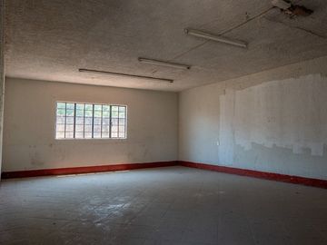 Edificio en venta frente a la rotonda de los hombres ilustres de Jalisco