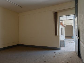 Edificio en venta frente a la rotonda de los hombres ilustres de Jalisco