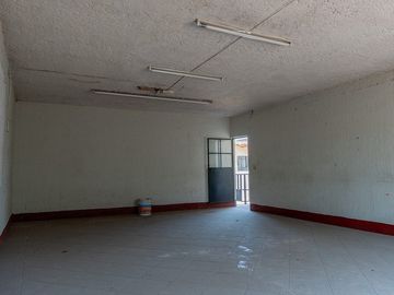 Edificio en venta frente a la rotonda de los hombres ilustres de Jalisco