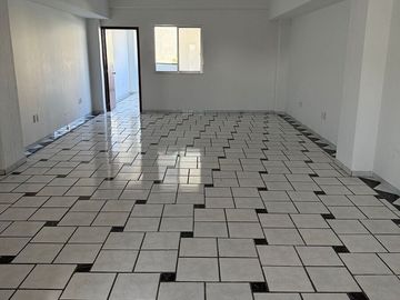 Se rentan oficinas en Plan de San Luis esquina Circunvalación