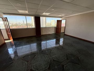 Se rentan oficinas en Plan de San Luis esquina Circunvalación