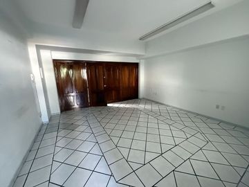 Se rentan oficinas en Plan de San Luis esquina Circunvalación
